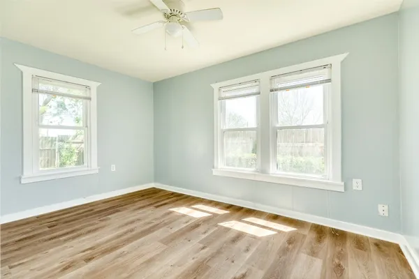 $1,200 | 302 West 8th Street, Unit A, Freeport, TX 77541