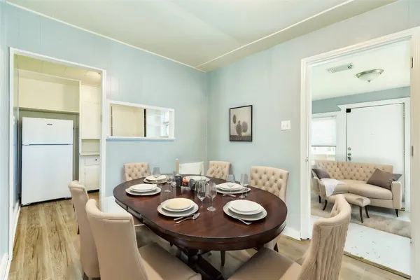 $1,200 | 302 West 8th Street, Unit A, Freeport, TX 77541