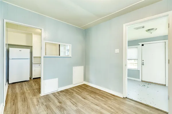 $1,200 | 302 West 8th Street, Unit A, Freeport, TX 77541