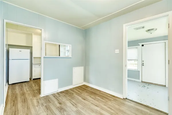 $1,200 | 302 West 8th Street, Unit A, Freeport, TX 77541