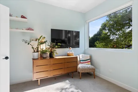 $1,200,000 | 1859 North Albany Avenue, Chicago, IL 60647
