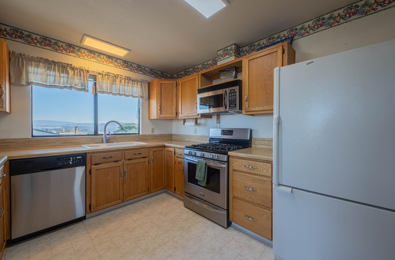 936 Wainwright Street Monterey, CA 93940 - Photo 13 of 37