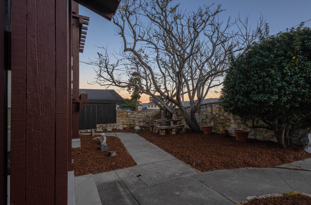 936 Wainwright Street Monterey, CA 93940 - Photo 6 of 37