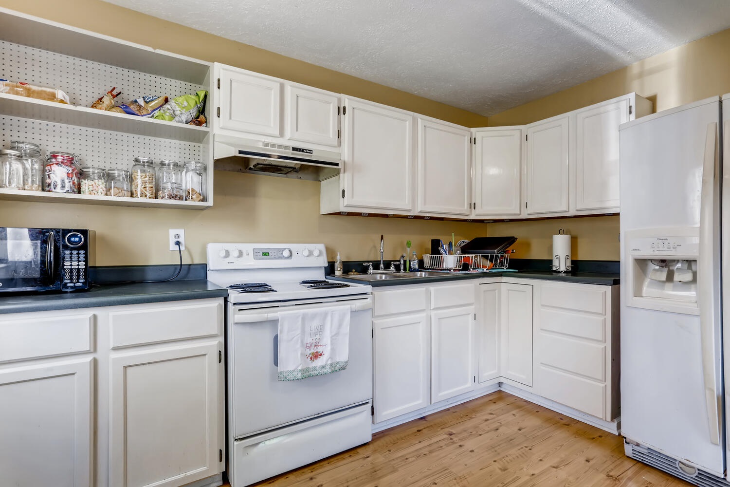 301 Lexington Road Evansville, IN 47710 - Photo 11 of 18 Gallery Image 11