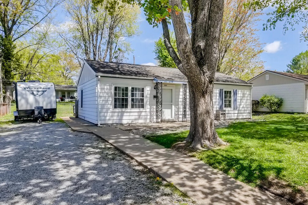 301 Lexington Road Evansville, IN 47710 - Photo 3 of 18 Gallery Image 3