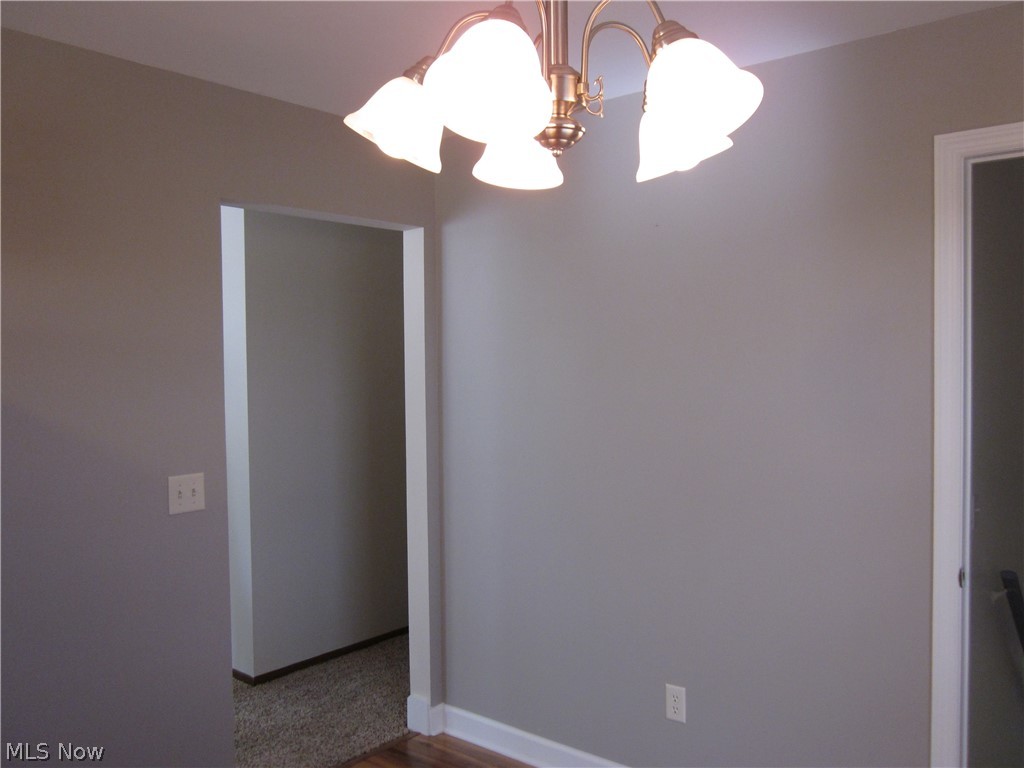 549 Gibbs Road Akron, OH 44312 - Photo 10 of 25