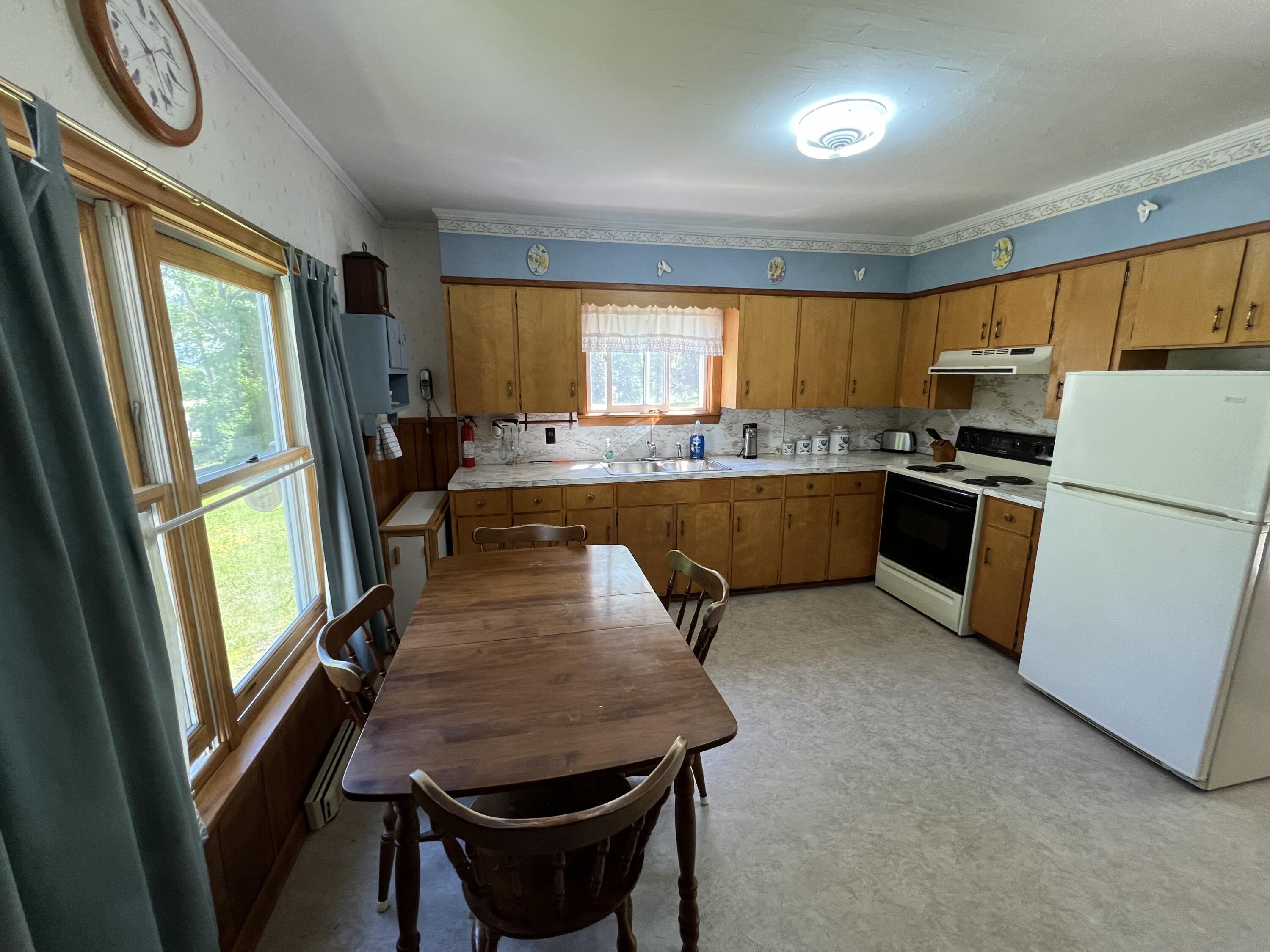 25 Old County Road Orland, ME 04472 - Photo 4 of 19 IMG_5953