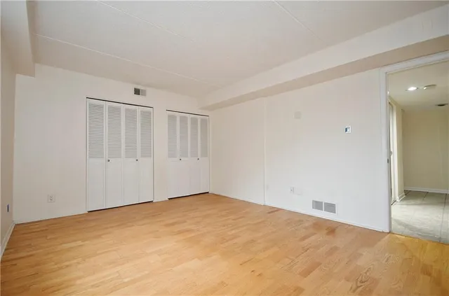 a view of empty room