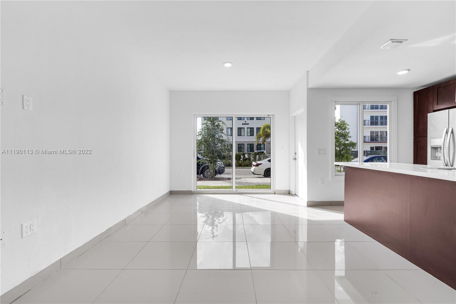 Naranja Homestead, FL 33032 - Photo 10 of 34