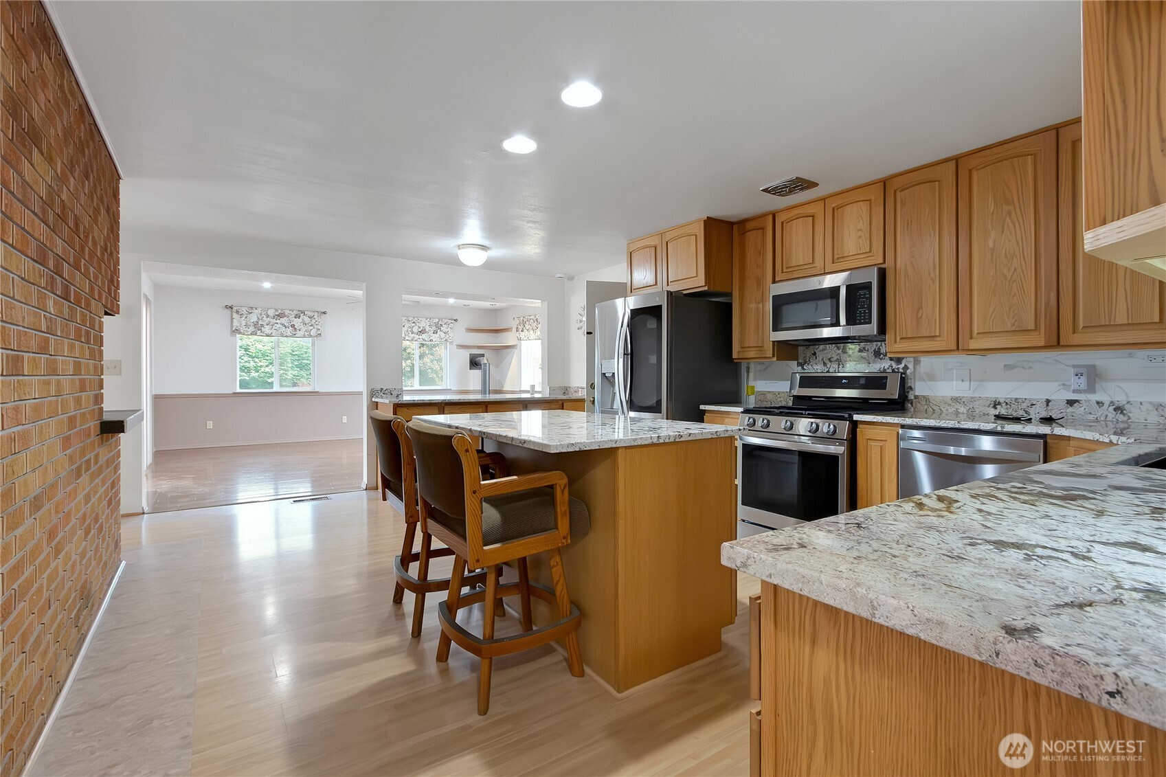 322 Ranger Drive Southeast Lacey, WA 98503 - Photo 5 of 26