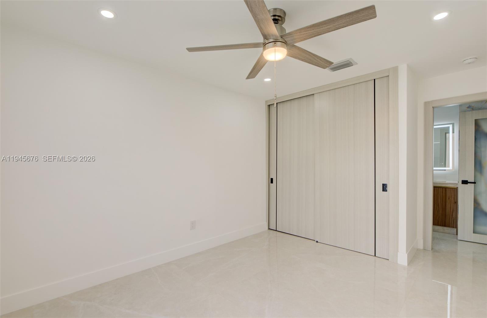 13001 Southwest 260th Terrace Homestead, FL 33032 - Photo 15 of 27