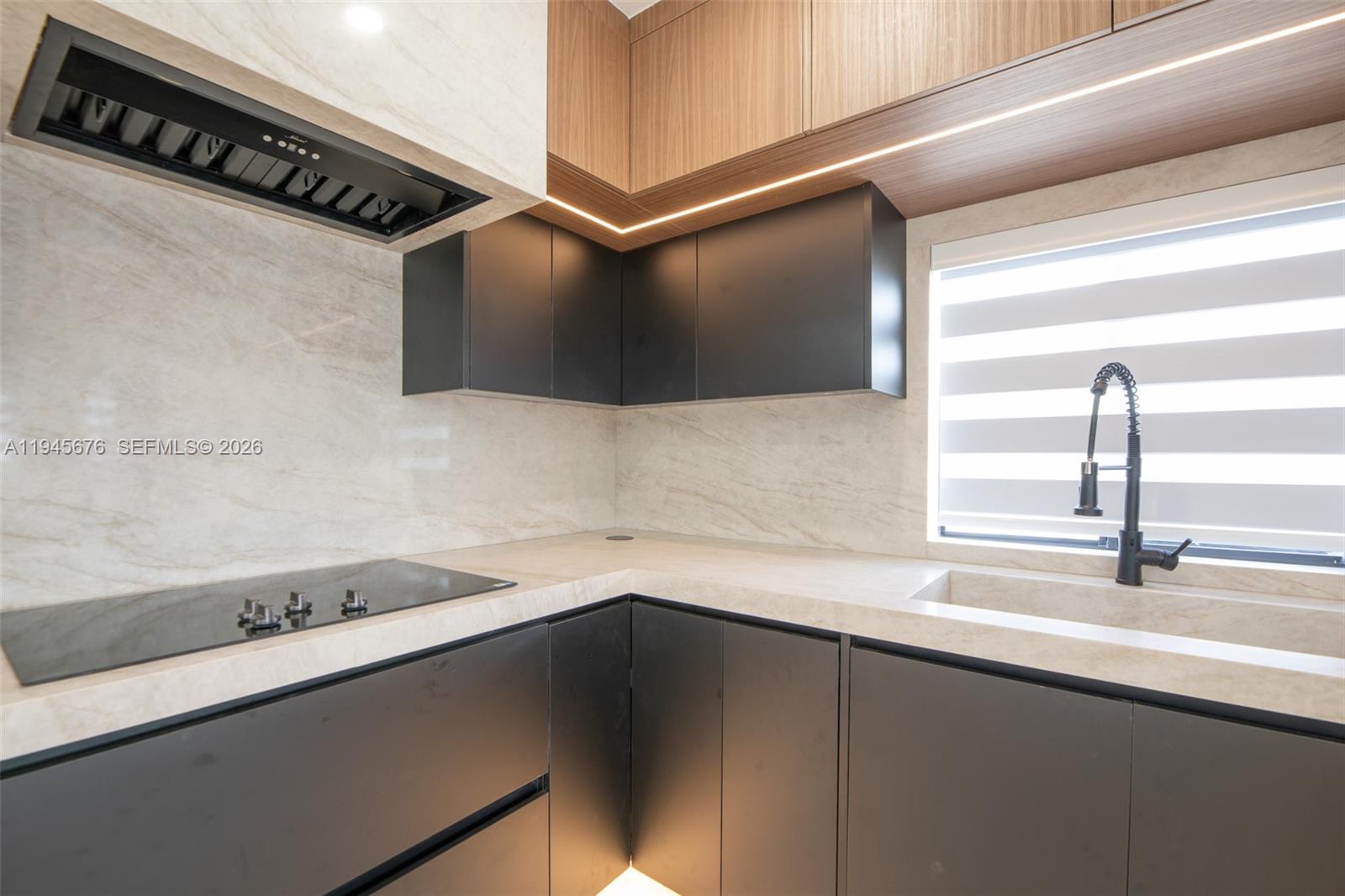 13001 Southwest 260th Terrace Homestead, FL 33032 - Photo 4 of 27