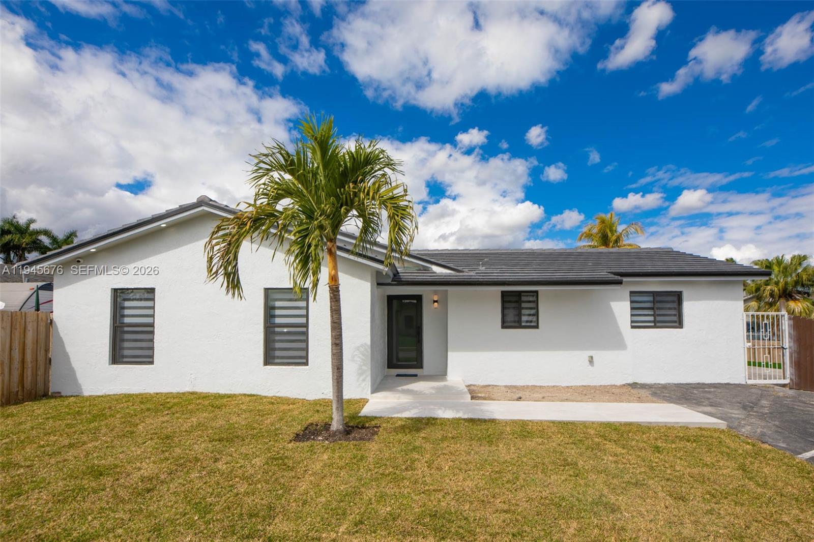 13001 Southwest 260th Terrace Homestead, FL 33032 - Photo 7 of 27