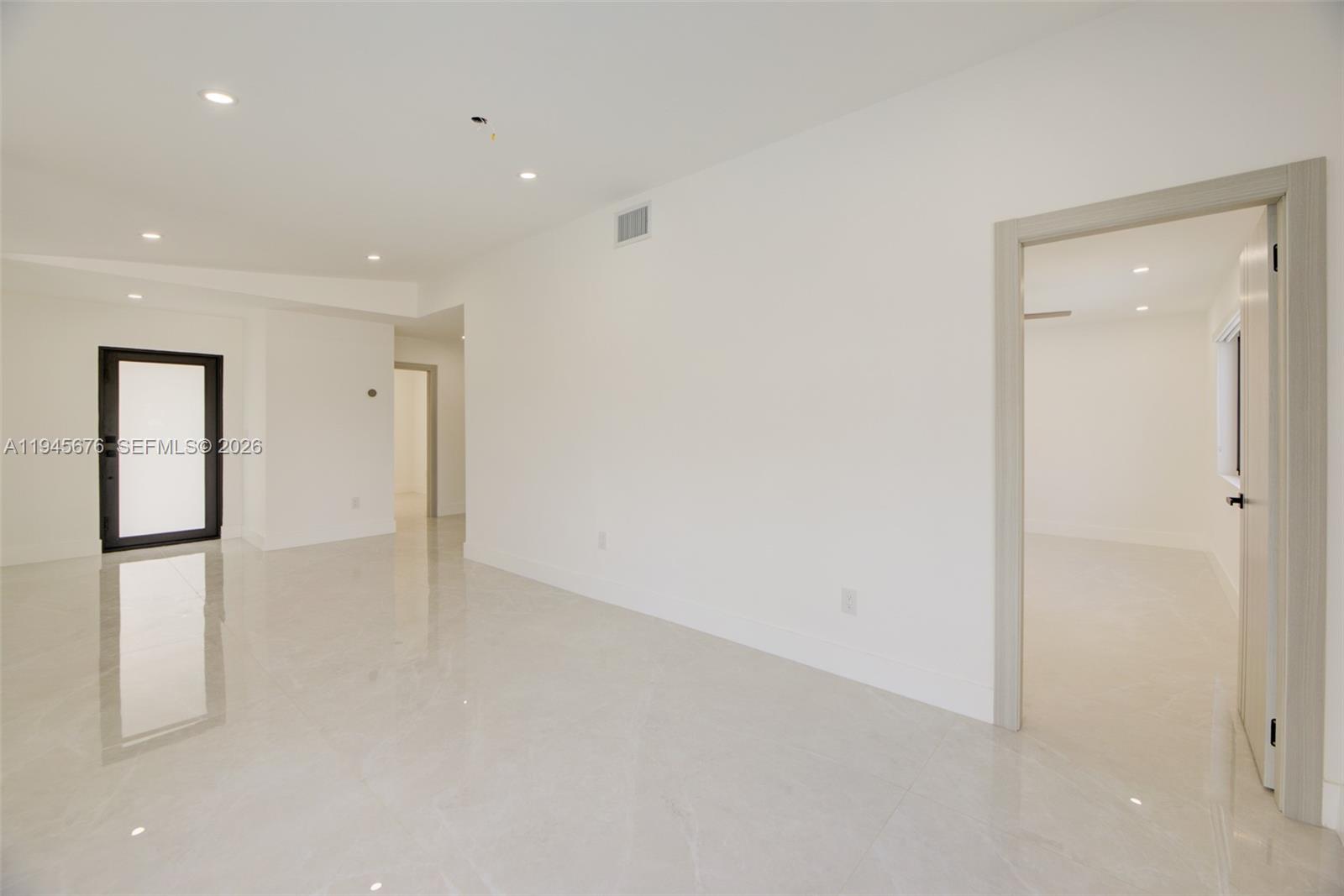 13001 Southwest 260th Terrace Homestead, FL 33032 - Photo 10 of 27