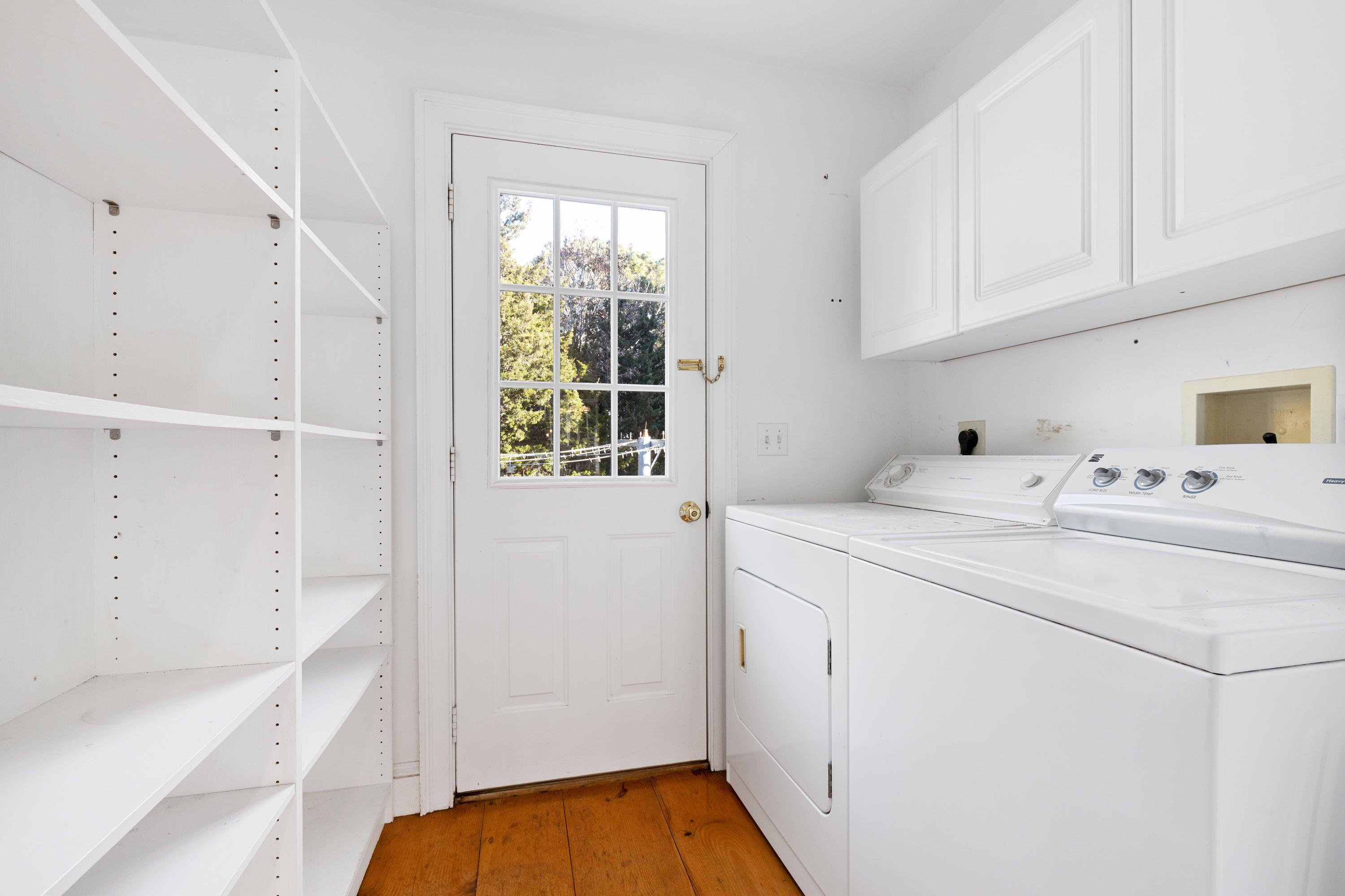 520 Dyer Prince Road Eastham, MA 02642 - Photo 12 of 41 520DyeLR-16