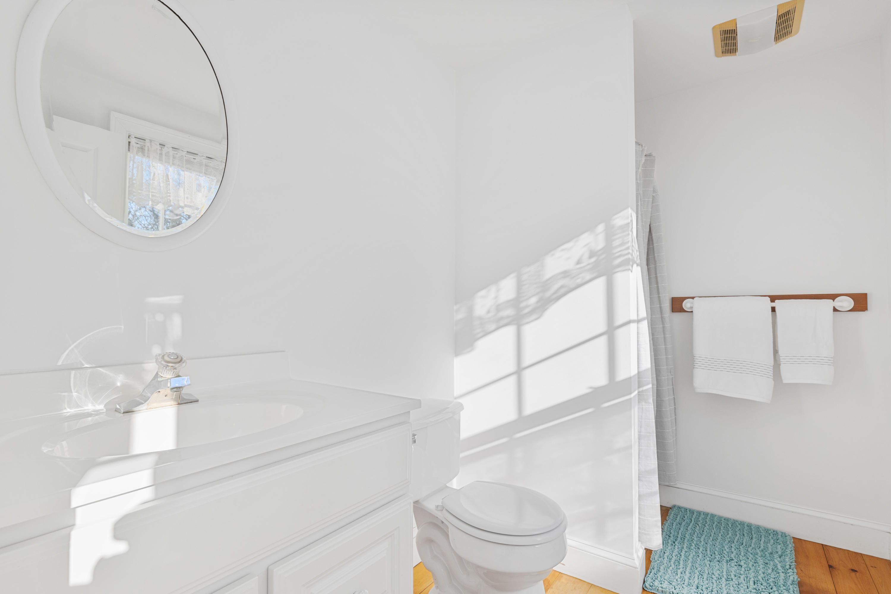 520 Dyer Prince Road Eastham, MA 02642 - Photo 24 of 41 520DyeLR-30
