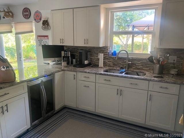 10845 Stacey Lane Boca Raton, FL 33428 - Photo 2 of 2
