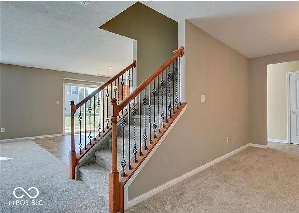 11217 Candice Drive Fishers, IN 46038 - Photo 9 of 61