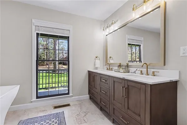 $1,195,000 | 7070 Glenridge Drive, Atlanta, GA 30328