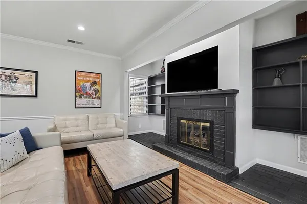 $1,195,000 | 7070 Glenridge Drive, Atlanta, GA 30328