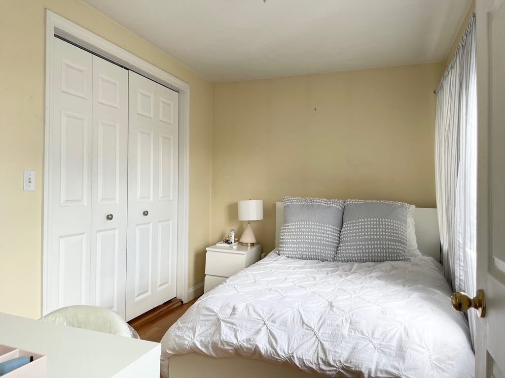 4 O Street, Unit 3 Boston, MA 02127 - Photo 9 of 11