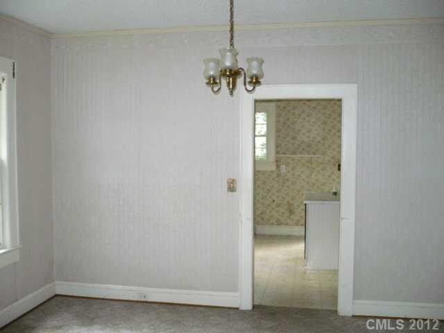 195 Spring Street Southwest Concord, NC 28025 - Photo 5 of 11 Gallery Image 5