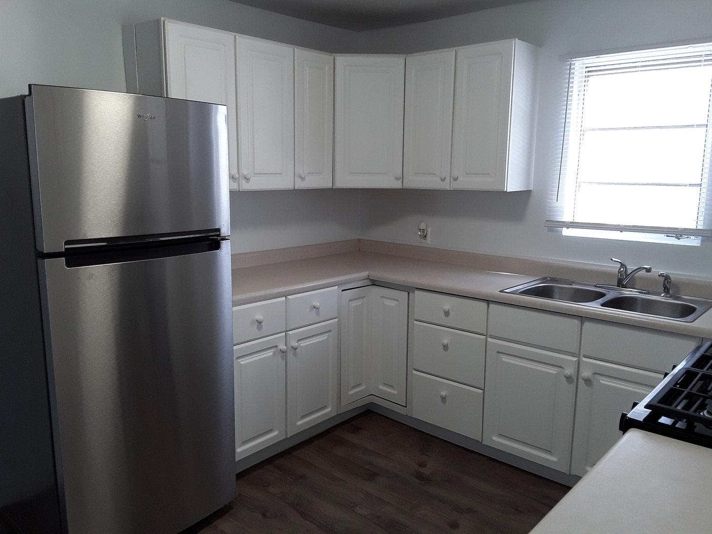 204 Riverside Drive McHenry, IL 60051 - Photo 3 of 19