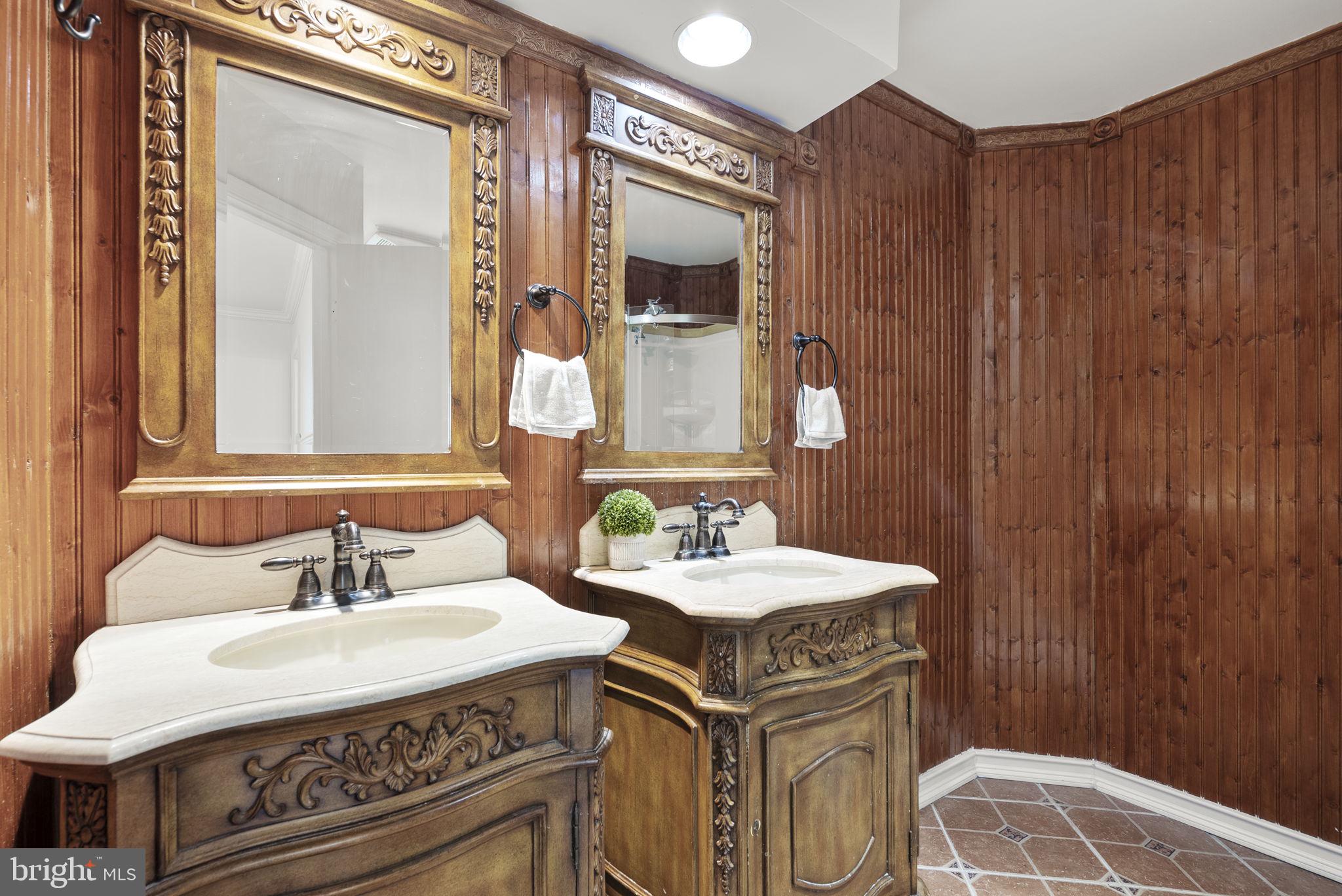 13708 Modrad Way, Unit 7B33 Silver Spring, MD 20904 - Photo 21 of 28 Primary Bathroom