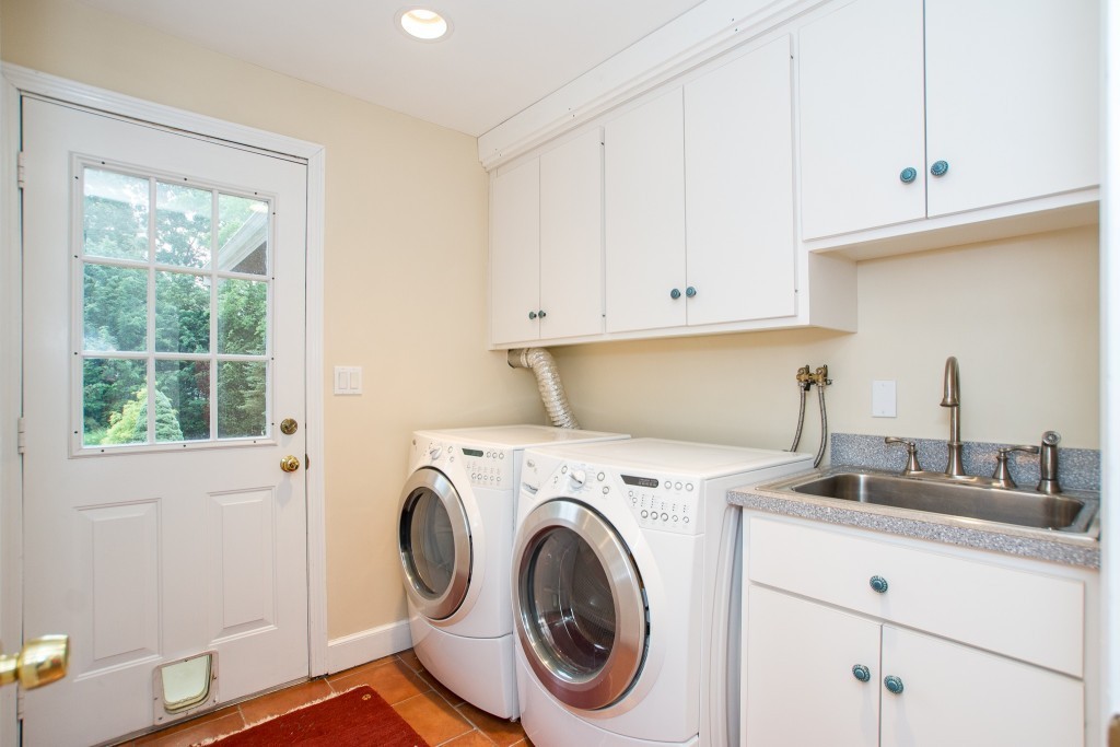 10 Dover Farm Road Medfield, MA 02052 - Photo 15 of 27 Gallery Image 15