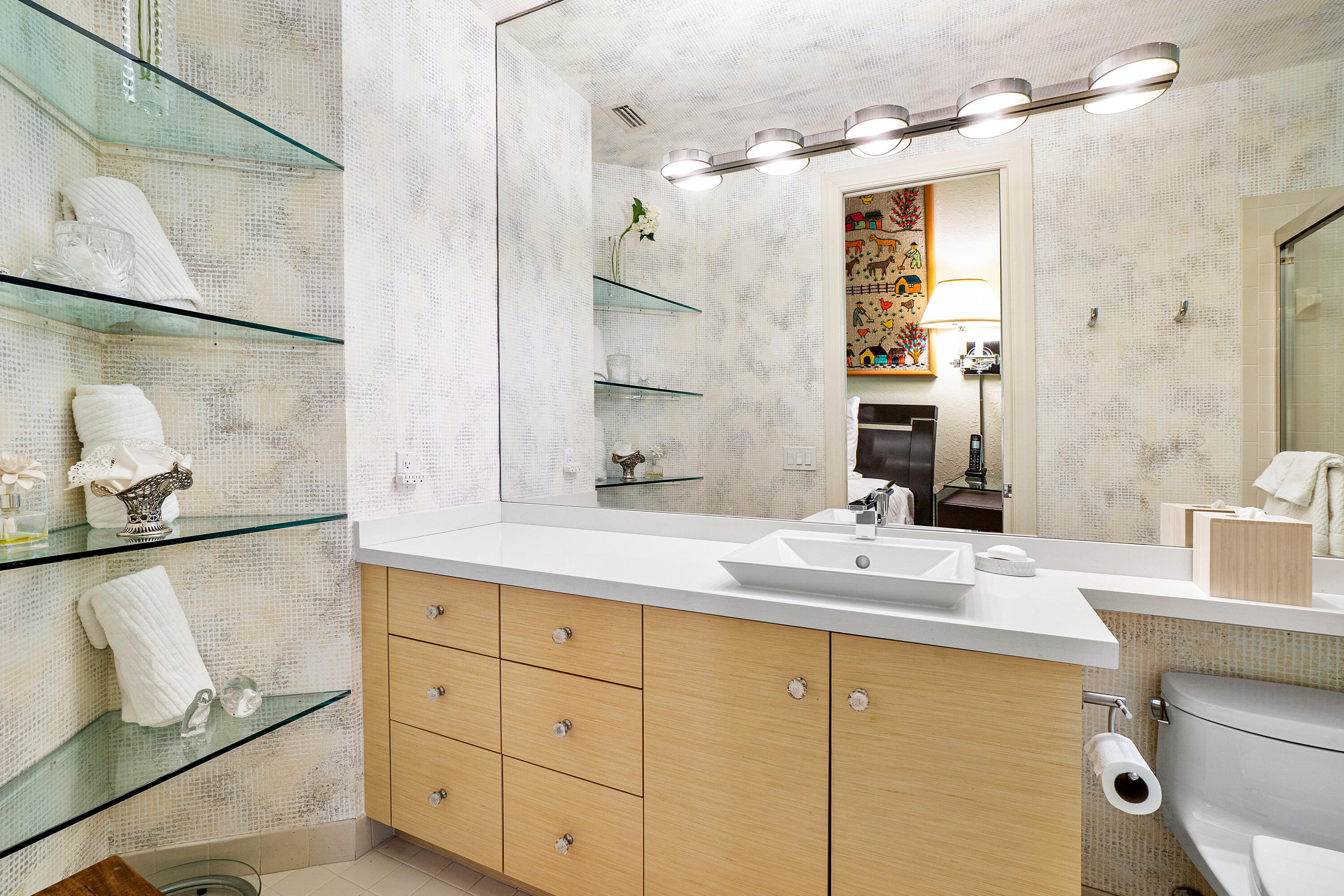 17652 Ashbourne Lane, Unit D Boca Raton, FL 33496 - Photo 20 of 29 Second Bathroom