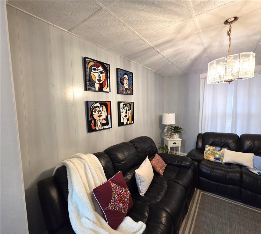 101 Hempel Street Rochester, NY 14605 - Photo 6 of 28