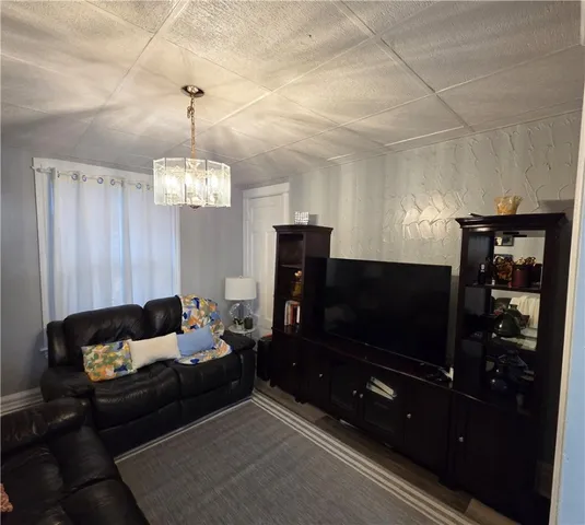 $154,900 | 101 Hempel Street, Rochester, NY 14605