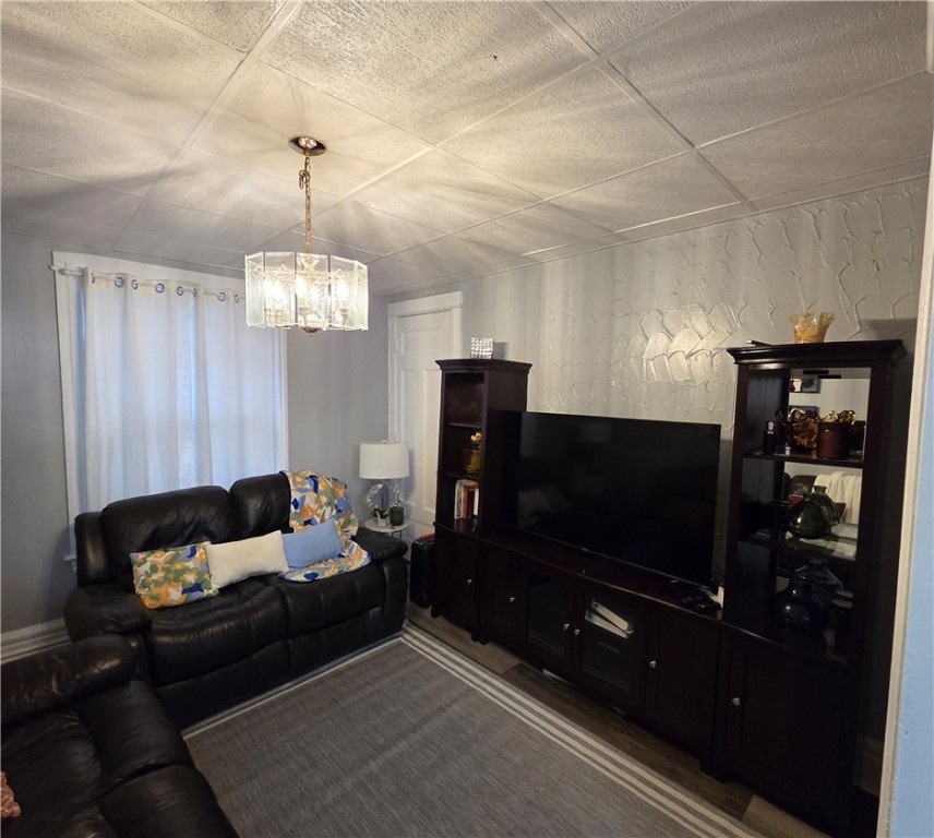 101 Hempel Street Rochester, NY 14605 - Photo 7 of 28