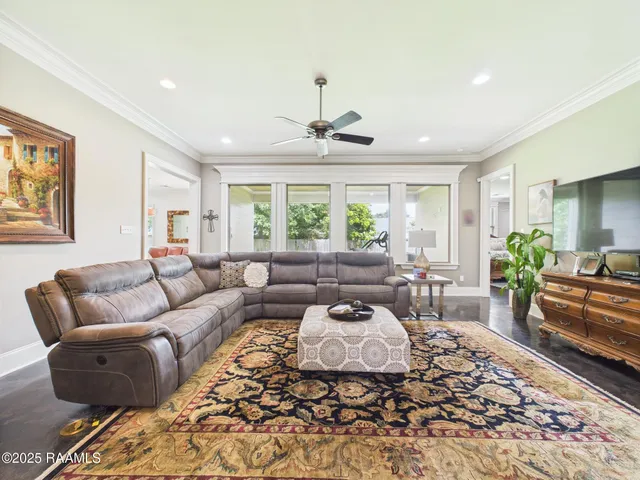 $3,100 | 130 Dove Circle, Lafayette, LA 70508