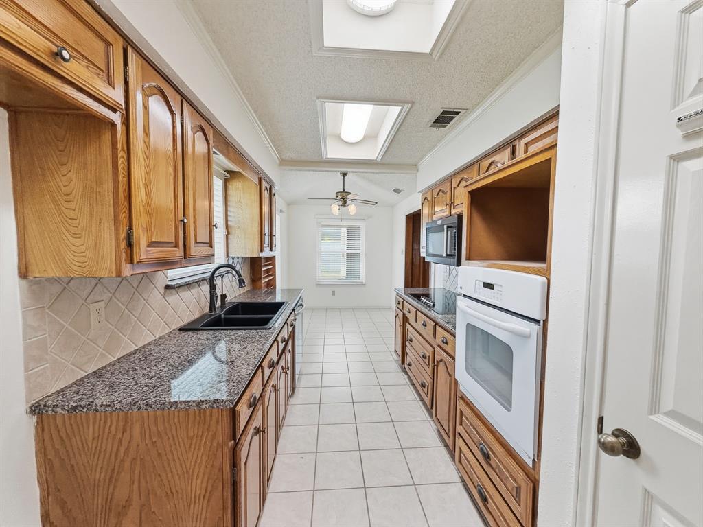 302 Apollo Road Garland, TX 75040 - Photo 11 of 40