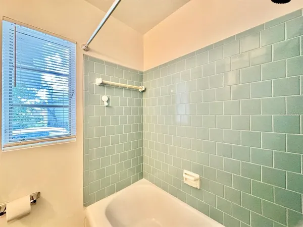 $1,600 | 508 North Macdill Avenue, Tampa, FL 33609