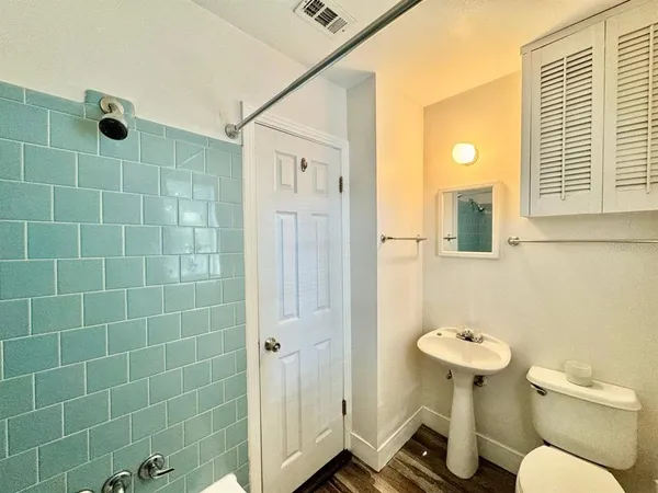 $1,600 | 508 North Macdill Avenue, Tampa, FL 33609