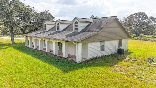 a view of a yard of a house