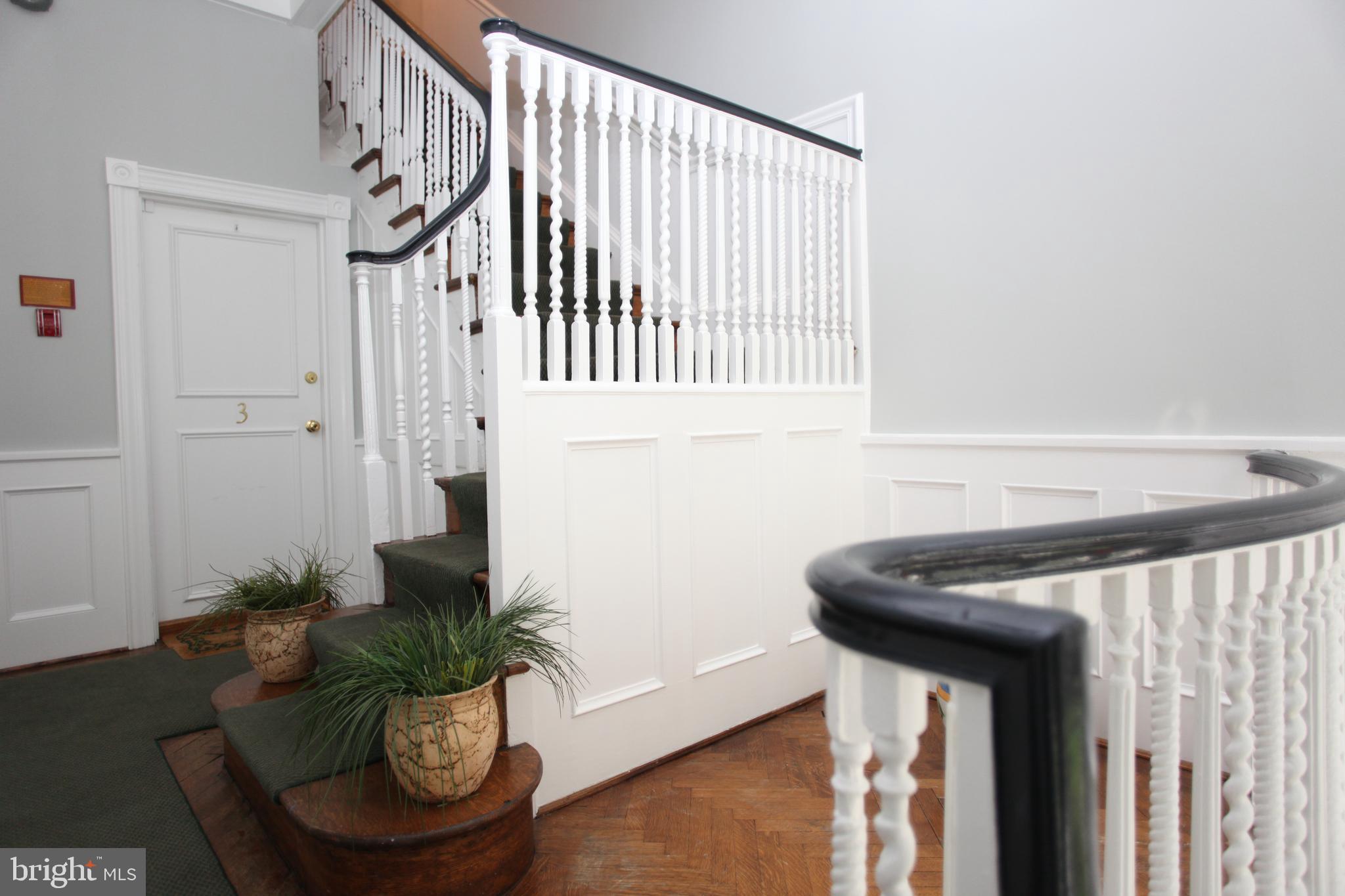 1841 R Street Northwest, Unit 4 Washington, DC 20009 - Photo 9 of 10 Gallery Image 9
