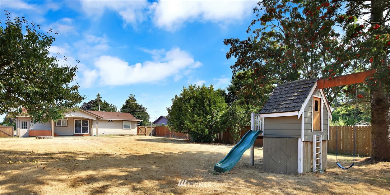 479 East Pole Road Lynden, WA 98264 - Photo 9 of 25