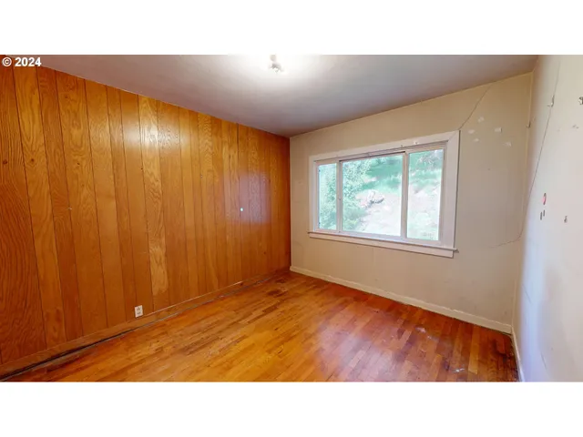 $175,000 | 1426 Southeast Overlook Avenue, Roseburg, OR 97470