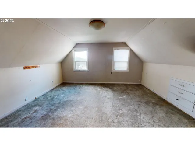 $175,000 | 1426 Southeast Overlook Avenue, Roseburg, OR 97470