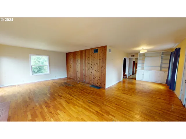 $175,000 | 1426 Southeast Overlook Avenue, Roseburg, OR 97470