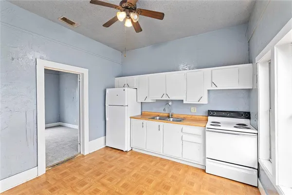 $70,000 | 102 Fitzgerald Street, Bangs, TX 76823