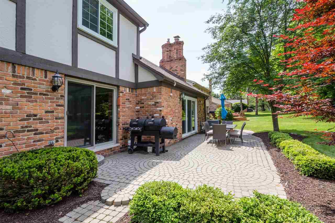 422 Lake Forest Road Rochester, MI 48309 - Photo 53 of 59 31350329-52.JPG