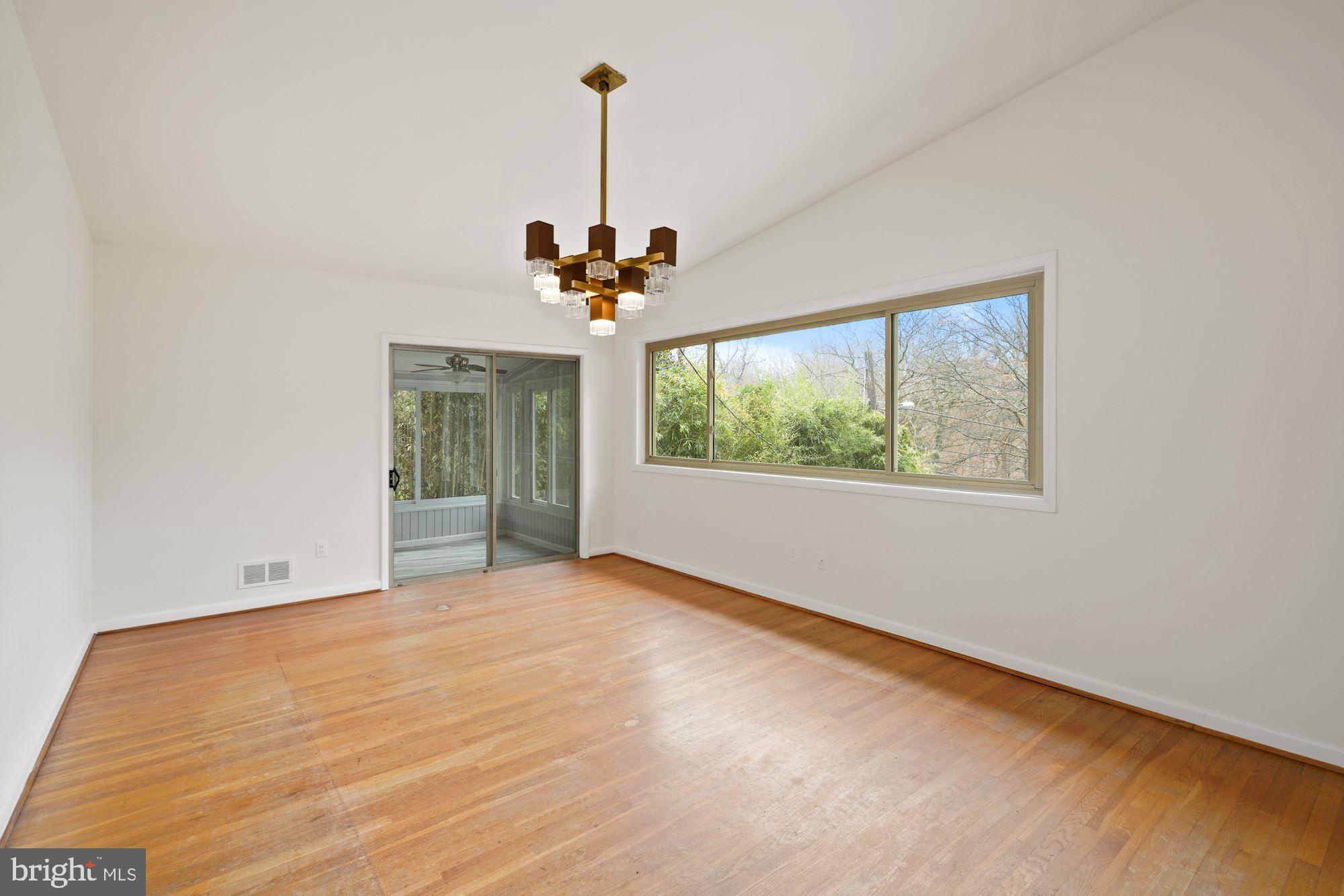 4402 29th Street Northwest Washington, DC 20008 - Photo 9 of 33 Family Room with cathedral ceiling