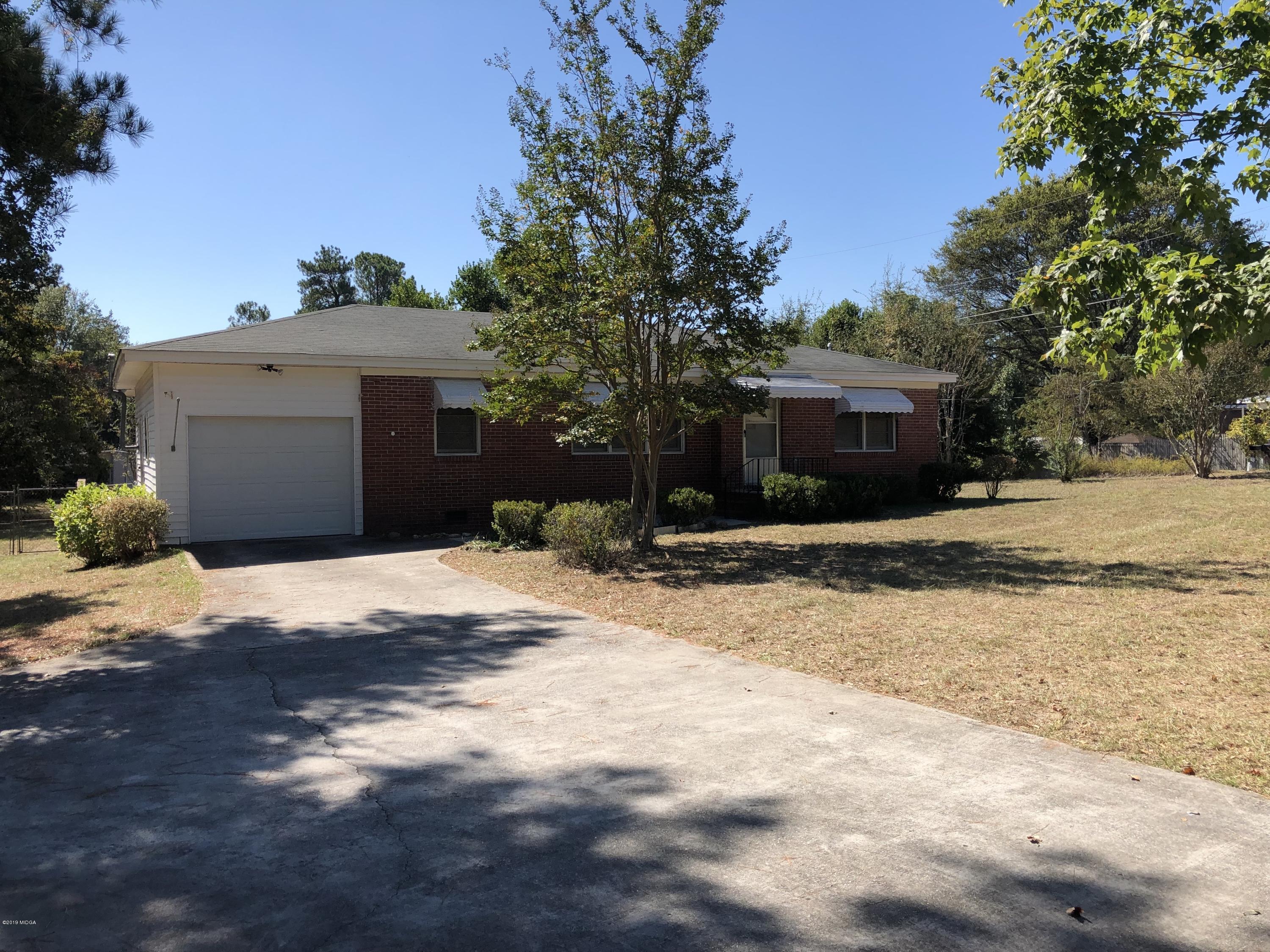 4133 Irwinton Road Macon, GA 31217 - Photo 1 of 32 IMG_1452