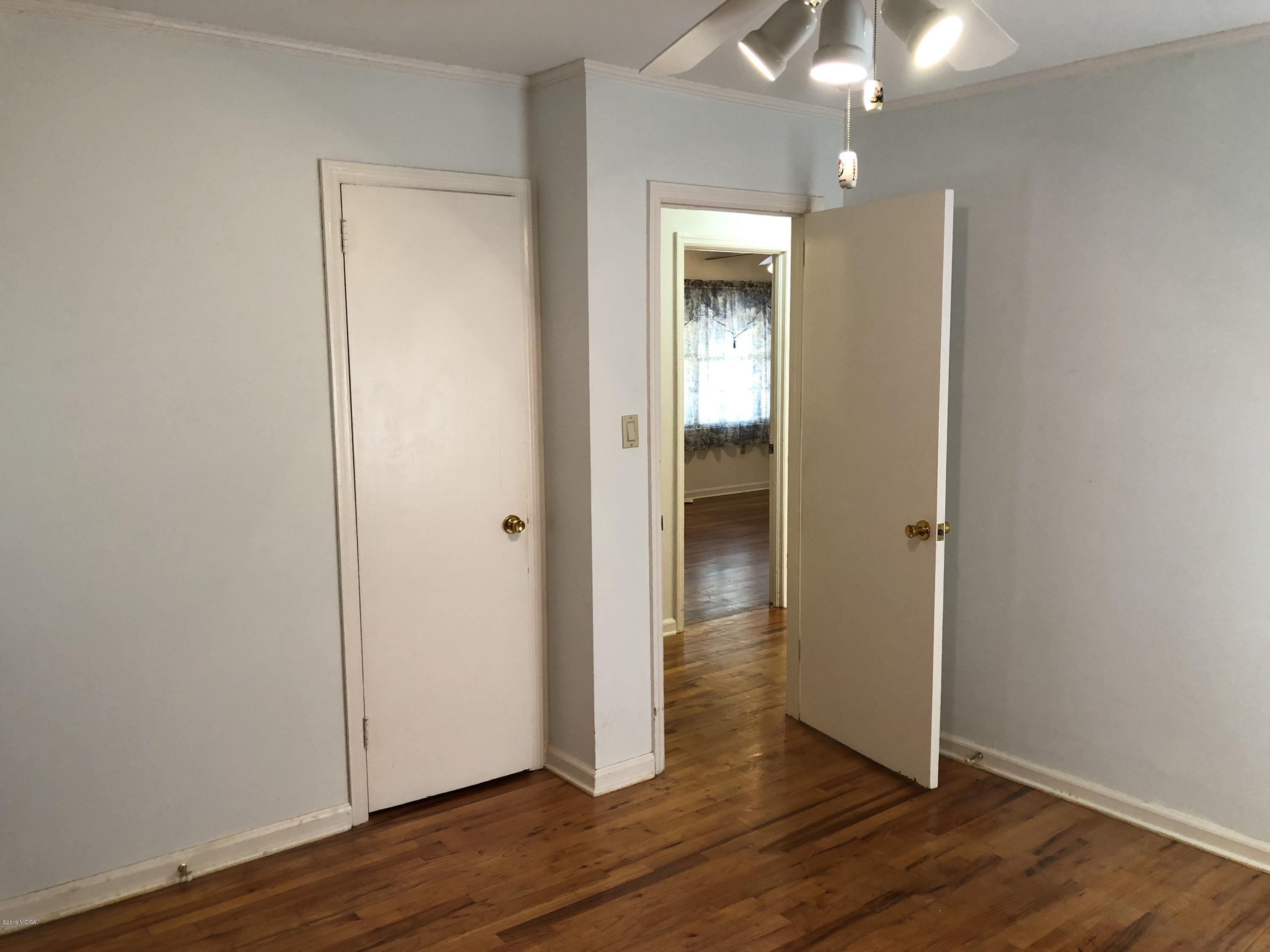 4133 Irwinton Road Macon, GA 31217 - Photo 17 of 32 IMG_1473
