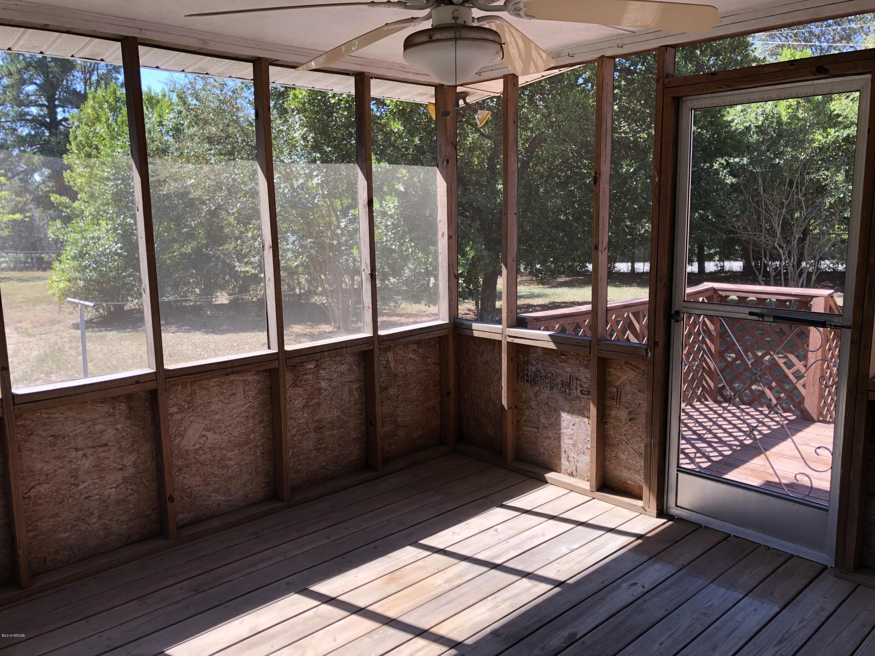 4133 Irwinton Road Macon, GA 31217 - Photo 20 of 32 IMG_1476