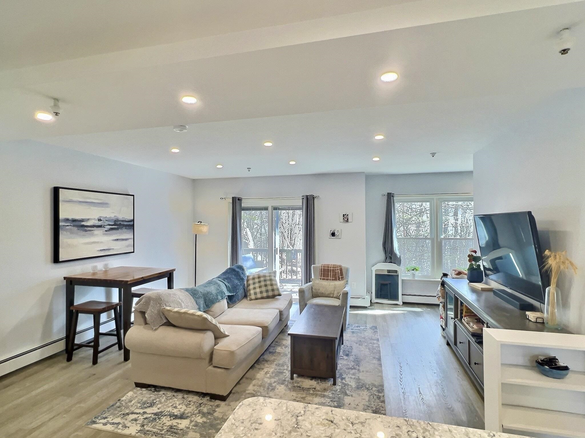 40 Wolf Road Lebanon, NH 03766 - Photo 4 of 16 Gallery Image 4